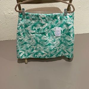 Green & white palms Croft & Barrow golf skort